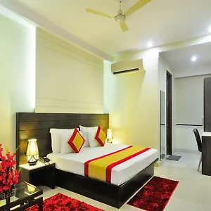 4* Hotel Sky Rich International - 05 Mins From Karol Bagh Metro Station